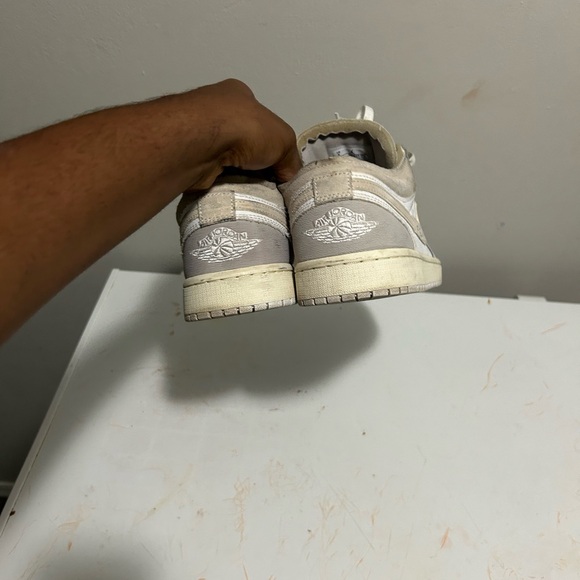 Air Jordan 1 Low SE Craft 'Inside Out - Tech Grey - Picture 3 of 6